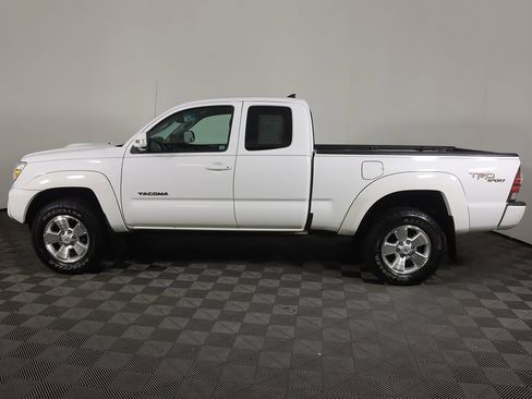 Used 2012 Toyota Tacoma PreRunner image 14