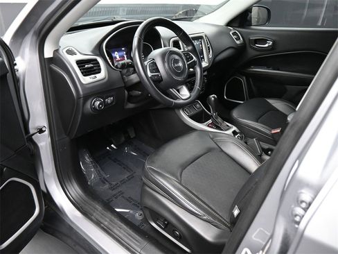 Used 2019 Jeep Compass Latitude w/ Popular Equipment Group image 2