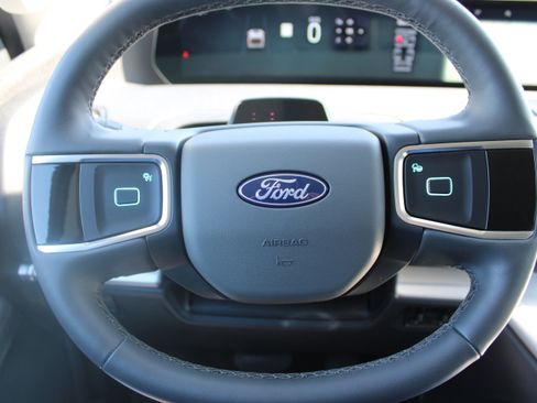 Certified 2025 Ford Expedition Max Active AWD/4WD image 26