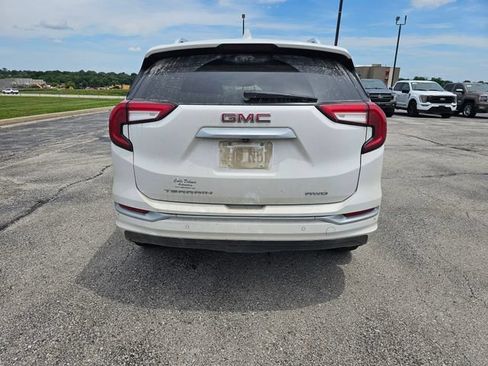 Used 2022 GMC Terrain Denali w/ Denali Premium Package AWD/4WD image 7