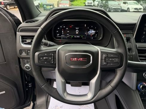 Used 2023 GMC Yukon XL SLT w/ SLT Luxury Package AWD/4WD image 20