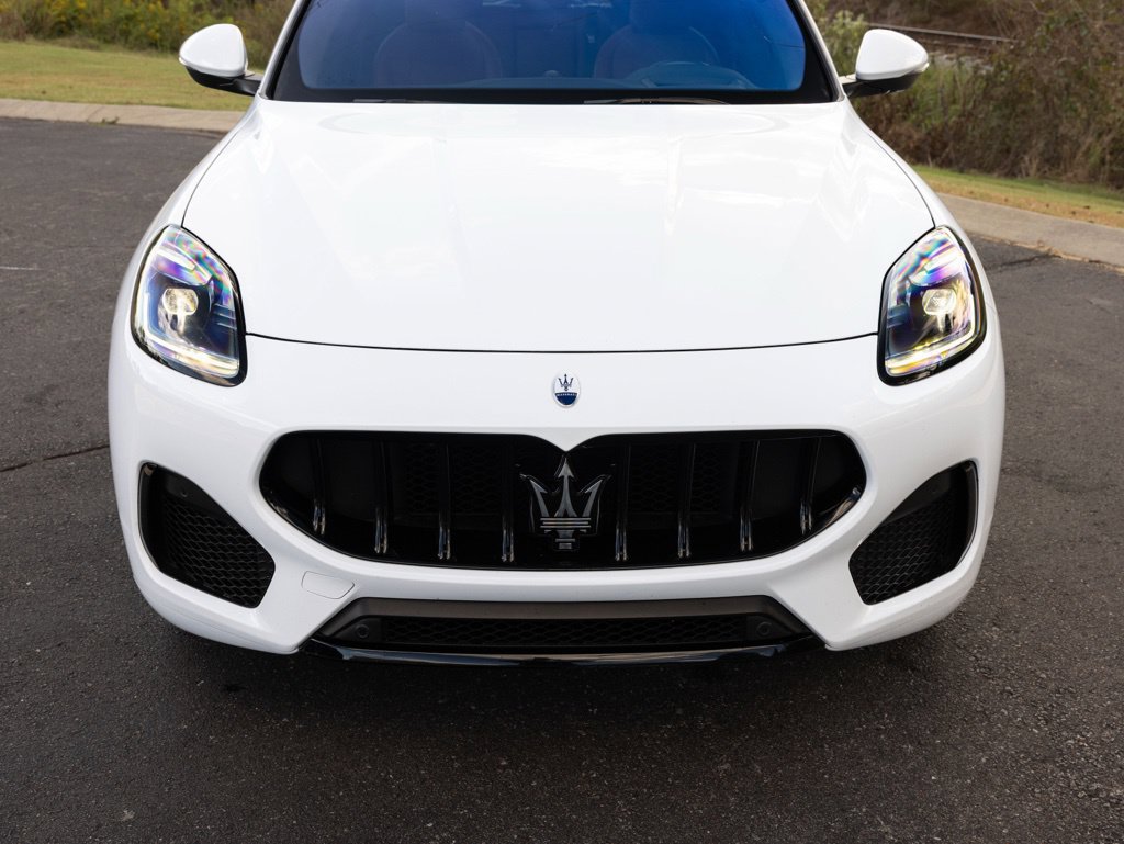 Used 2023 Maserati Grecale Modena AWD/4WD image 12