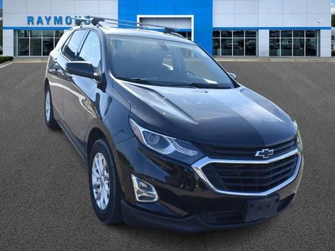Used 2019 Chevrolet Equinox LT w/ Sun & Navigation Package image 9