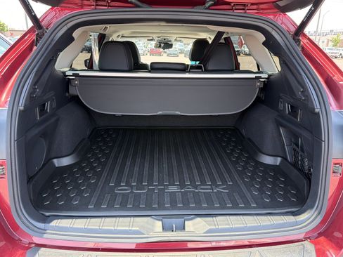 Certified 2025 Subaru Outback Touring AWD/4WD image 18
