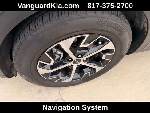 Used 2024 Kia Sportage EX FWD image 4