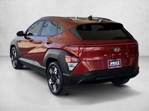 Used 2024 Hyundai Kona SEL FWD image 3