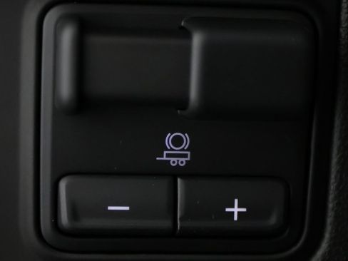 Used 2025 GMC Yukon AT4 Ultimate w/ LPO, Illumination Package image 29