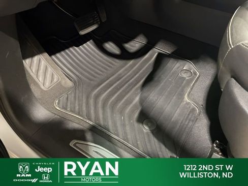 Used 2020 Chevrolet Silverado 1500 LTZ w/ LTZ Premium Package image 19