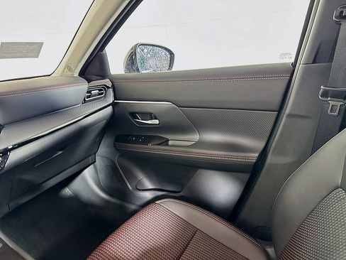 New 2026 Nissan Kicks SR w/ Cold Weather Package image 23