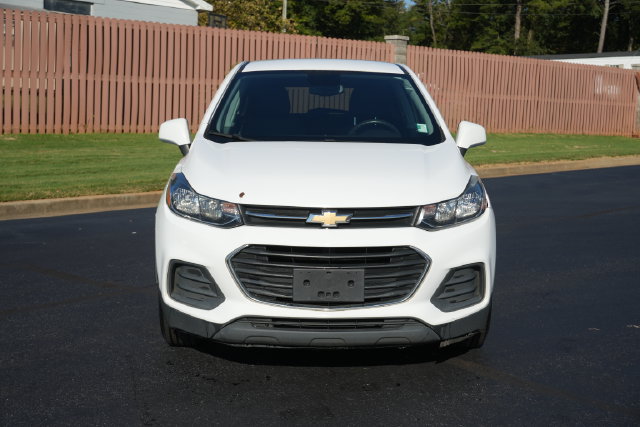 Used 2019 Chevrolet Trax LS w/ Tint and Cruise Package FWD image 2