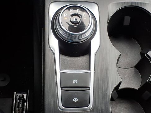 Used 2022 Ford Escape SE w/ Convenience Package image 19