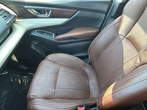 Used 2019 Subaru Ascent Touring w/ Popular Package #3 AWD/4WD image 12