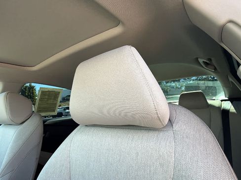 Used 2025 Honda Accord SE image 11