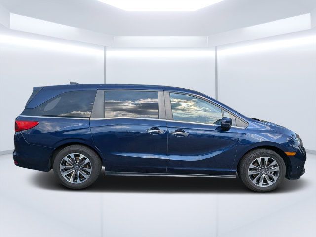 Used 2024 Honda Odyssey EX-L image 2
