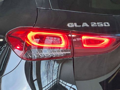 Certified 2023 Mercedes-Benz GLA 250 4MATIC image 8