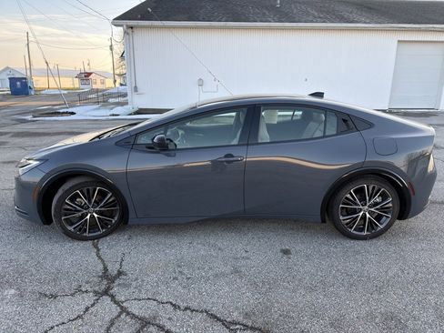 Used 2024 Toyota Prius Limited image 6