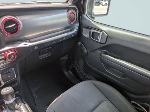 Used 2022 Jeep Wrangler Sport AWD/4WD image 16