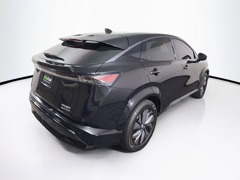 Used 2024 Nissan Ariya AWD image 9