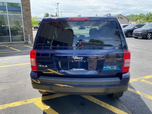Used 2016 Jeep Patriot Sport w/ Power Value Group AWD/4WD image 12