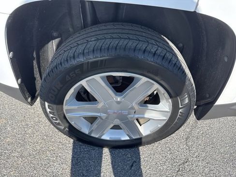 Used 2010 GMC Terrain SLT image 9