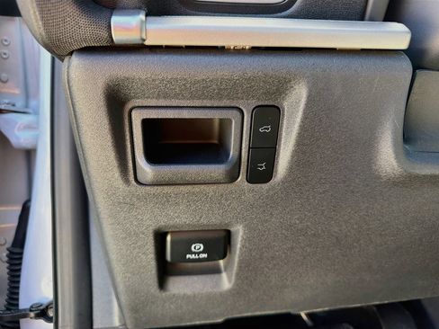 Used 2025 Ford Expedition Active RWD image 11