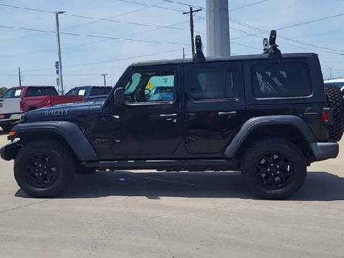 Used 2021 Jeep Wrangler Unlimited Sport AWD/4WD image 4
