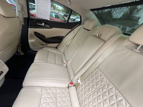 Used 2020 Nissan Maxima Platinum w/ Sport Mat Group FWD image 22