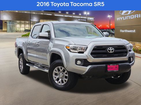 Used 2016 Toyota Tacoma SR5 w/ SR5 Appearance Package (SN) RWD image 1