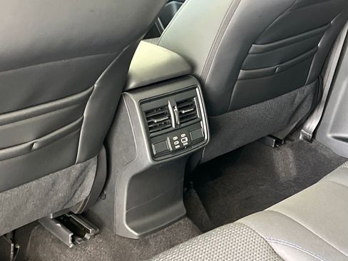 New 2026 Subaru Forester Premium AWD/4WD image 38