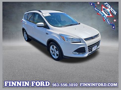 Used 2016 Ford Escape SE w/ Equipment Group 201A AWD/4WD image 1