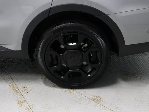 Used 2025 Kia Sorento SX Prestige AWD/4WD image 14