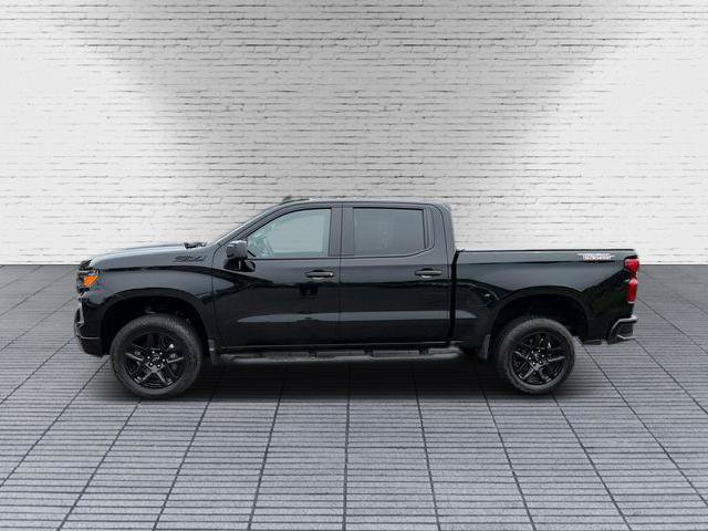 Used 2024 Chevrolet Silverado 1500 Custom Trail Boss w/ Turbomax Blackout Package AWD/4WD image 2