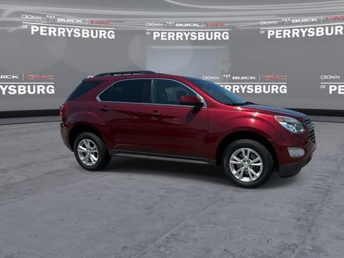 Used 2017 Chevrolet Equinox LT w/ Convenience Package FWD image 9