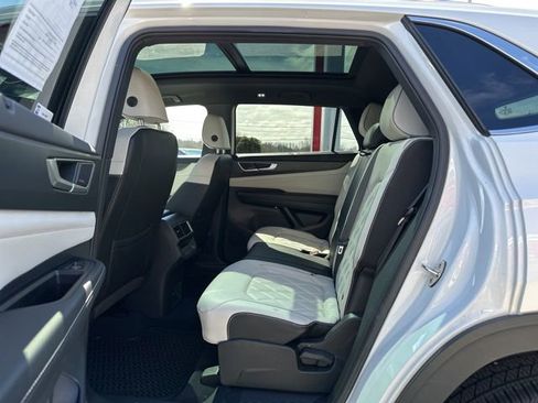 Used 2024 Volkswagen Atlas Cross Sport SEL Premium R-Line image 13