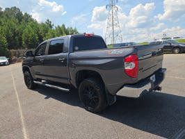 Used 2020 Toyota Tundra SR5 w/ SR5 Upgrade Package AWD/4WD image 2