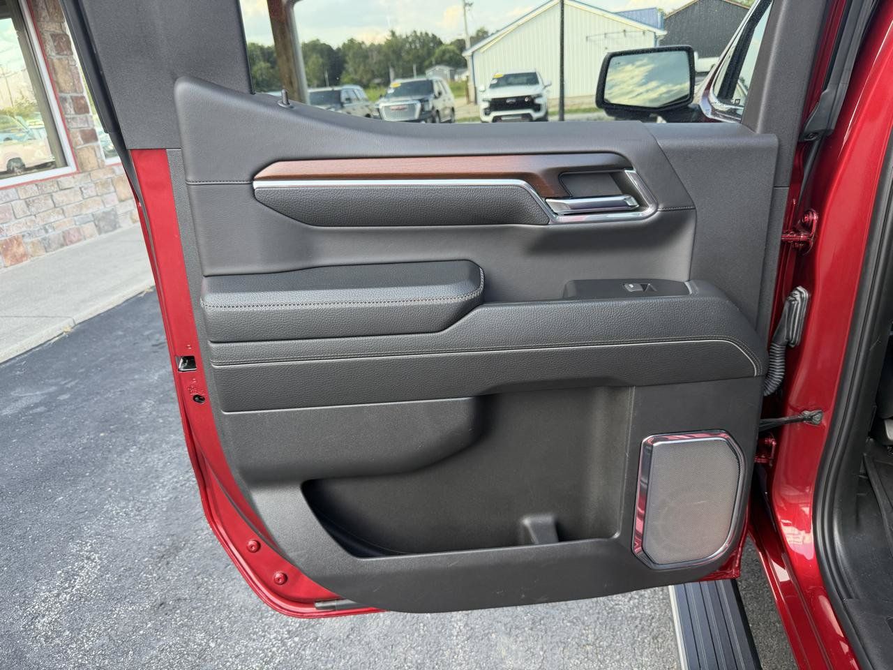 Used 2024 GMC Sierra 1500 Denali w/ Denali Reserve Package AWD/4WD image 18