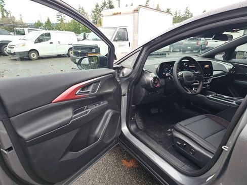 New 2026 Chevrolet Equinox EV RS image 17