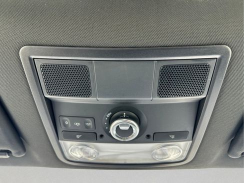 Used 2012 Volkswagen Beetle 2.5 FWD image 31