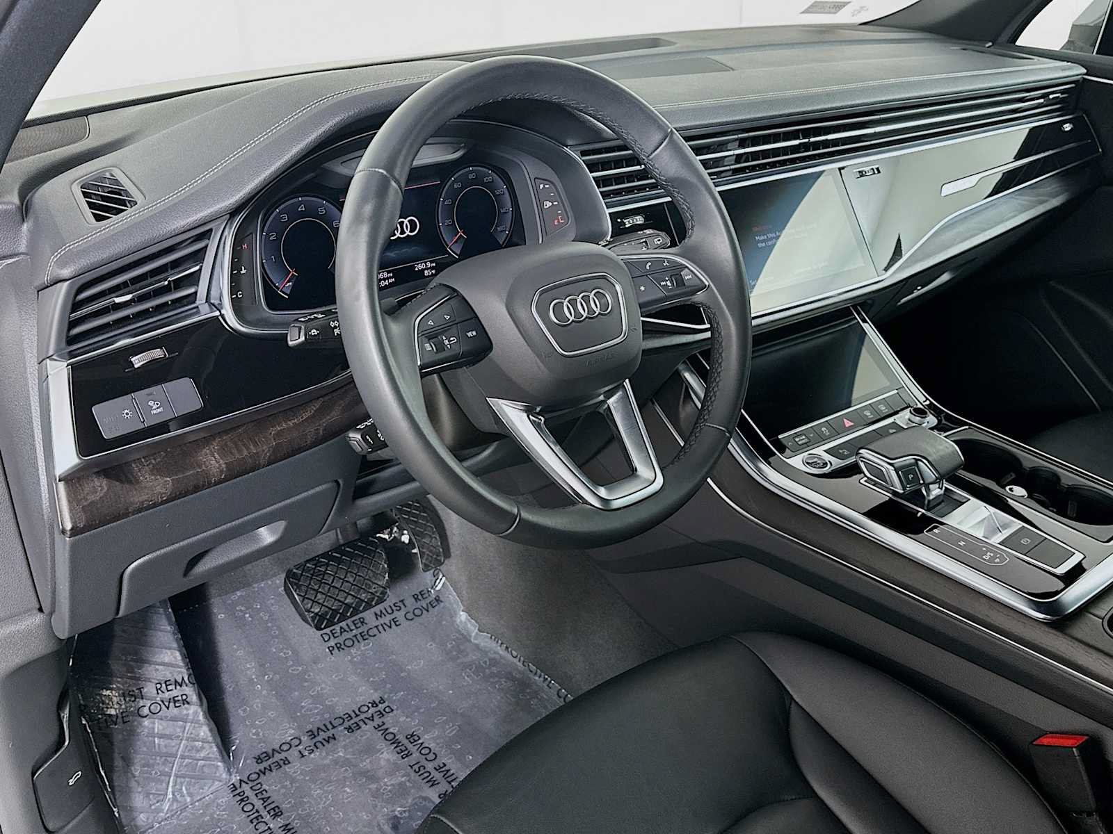 Certified 2023 Audi Q7 2.0T Premium w/ Convenience Package AWD/4WD image 9