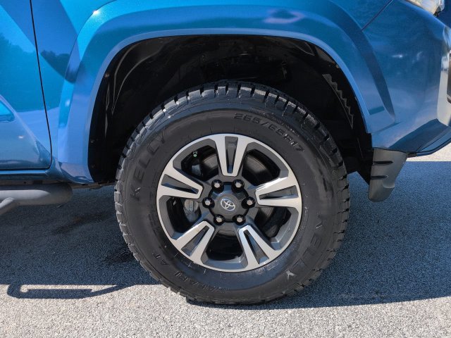 Used 2016 Toyota Tacoma TRD Sport w/ Towing Package RWD image 12