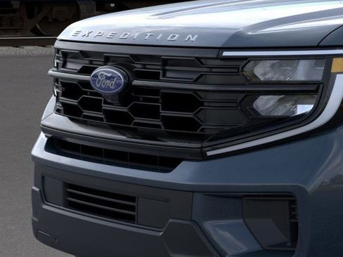 New 2025 Ford Expedition Max Active image 17
