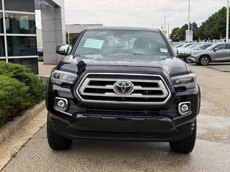 Used 2023 Toyota Tacoma Limited AWD/4WD image 8