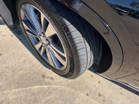 Used 2025 Cadillac XT6 Premium Luxury image 42