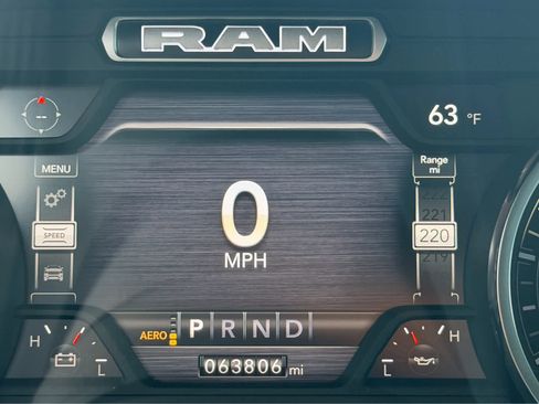Used 2024 RAM 1500 Laramie AWD/4WD image 21