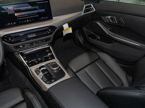 New 2026 BMW 330i xDrive Sedan w/ Convenience Package image 37