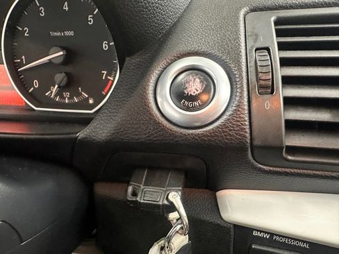 Used 2013 BMW 128i Convertible RWD image 39
