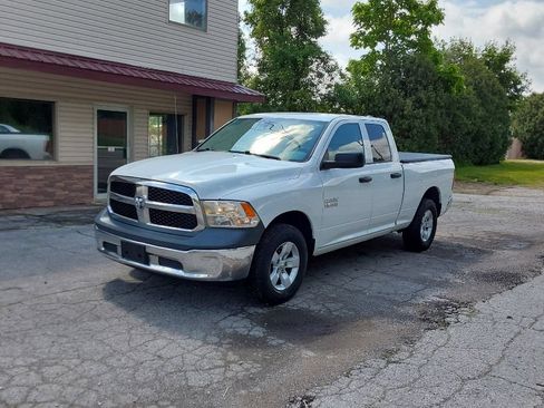 Used 2018 RAM 1500 Tradesman w/ Popular Equipment Group AWD/4WD image 3