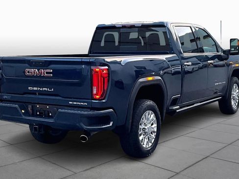Used 2022 GMC Sierra 2500 Denali w/ Denali Ultimate Package image 12