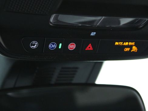 Certified 2025 Chevrolet Equinox LT FWD image 17