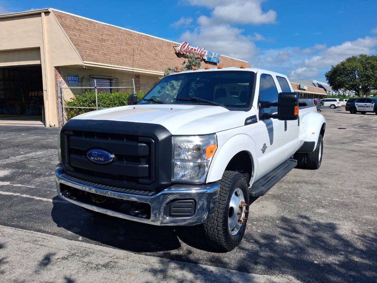 Used 2016 Ford F350 XL w/ Power Equipment Group AWD/4WD image 2